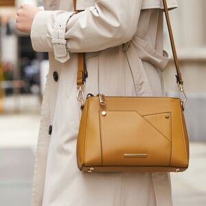 NWT Steve Madden Blaze top handle shoulder purse